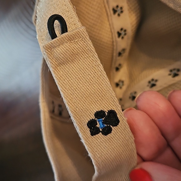 Cap - Yellow Lab - Picture 8 of 8